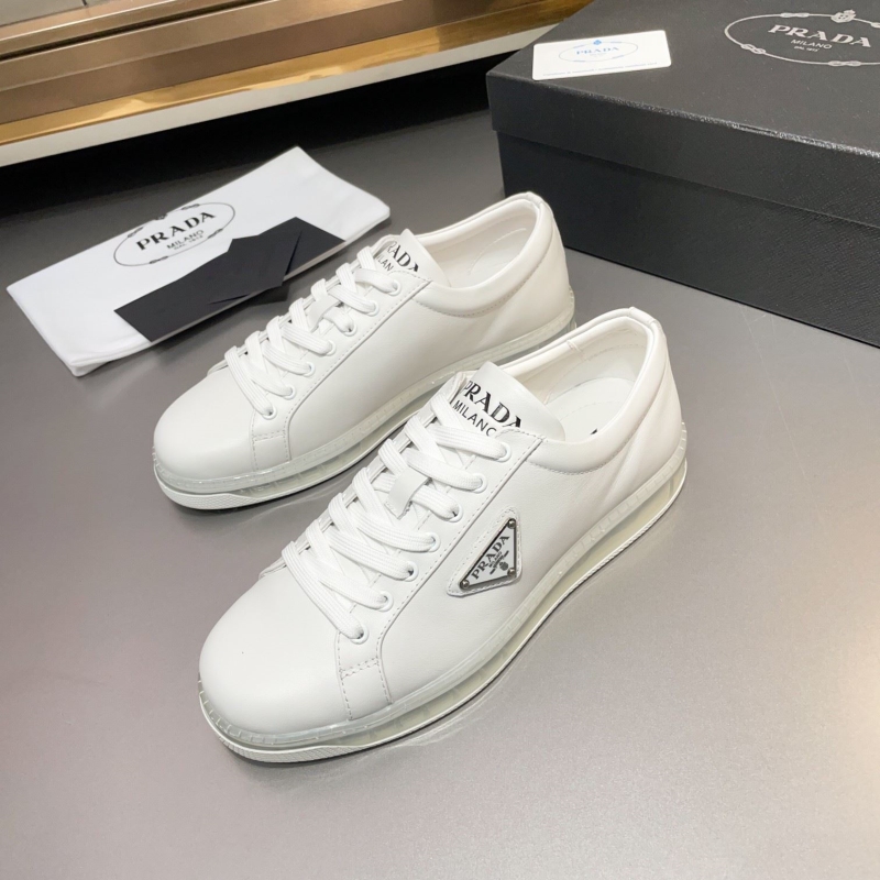 Pra*a casual shoes